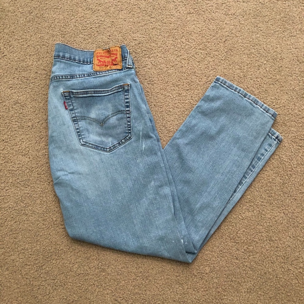 W 34 L 30 Levi’s light wash Jeans